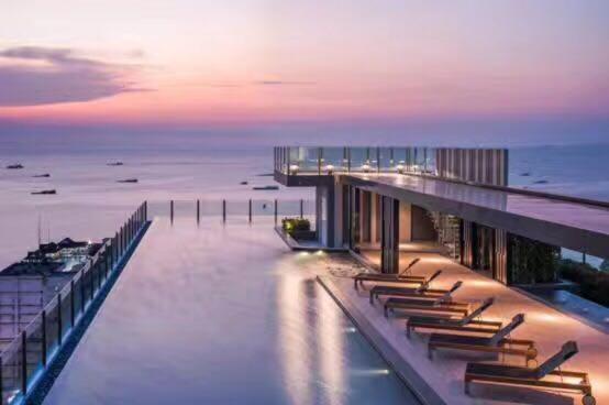 The Base Central Pattaya Exteriér fotografie
